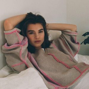 UO | Kendra V Neck Pullover Top